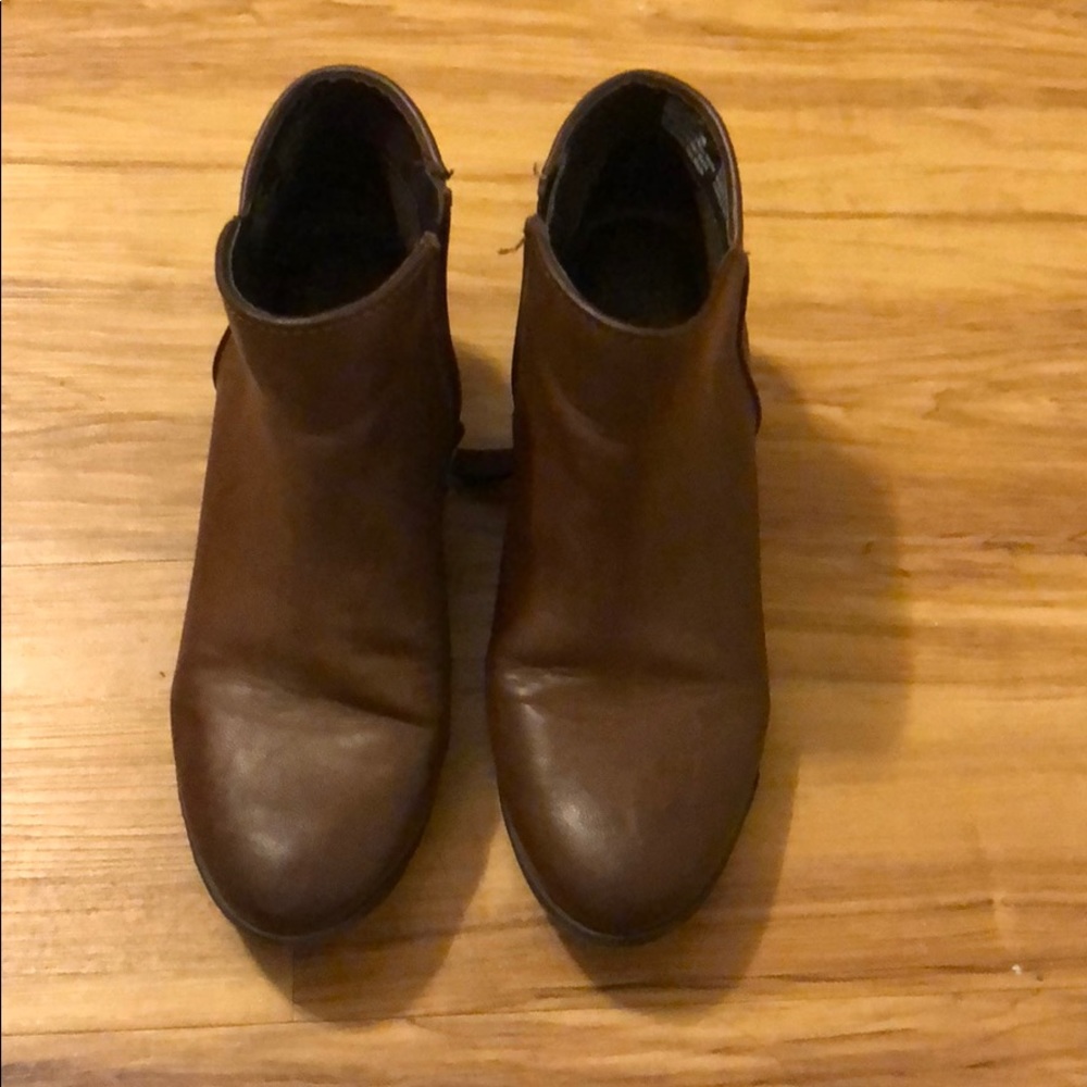 Vera Wang Booties